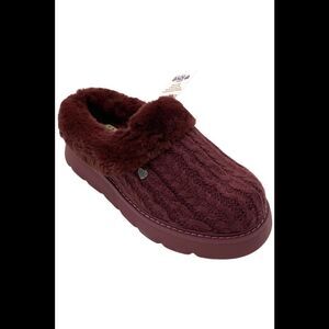 Skechers Bobs Women's Warm Greetings Keepsake Light Slippers Burgundy - Medium